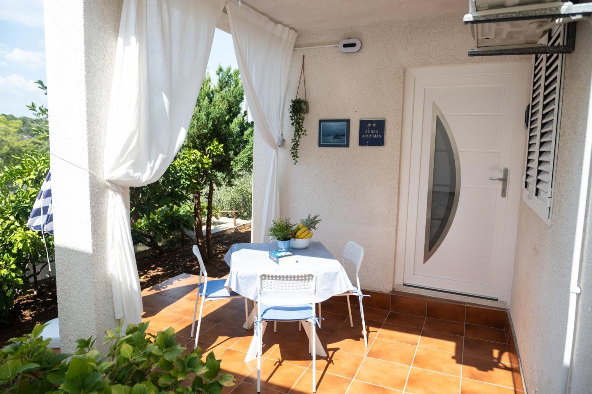 Apartments Solta Rogač Extérieur photo